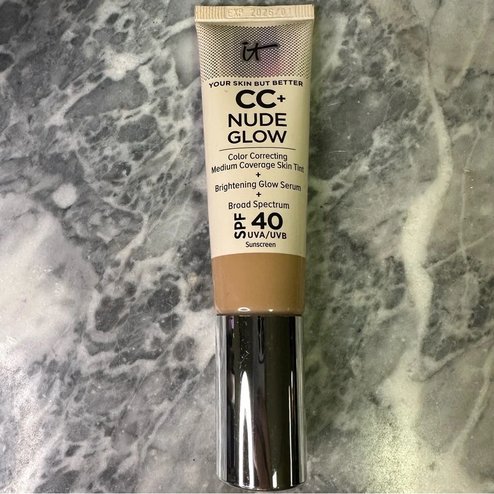 It Cosmetics CC Nude‎ Glow Foundation Neutral Tan